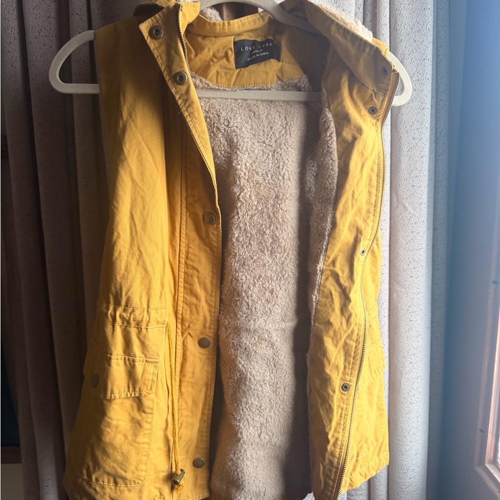 Love Tree Women's Yellow Hooded Vest